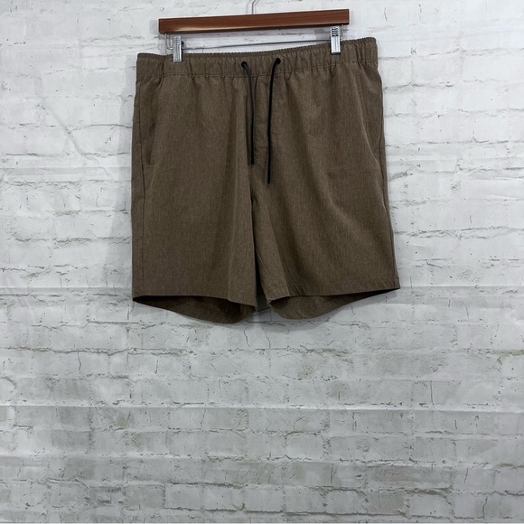 Eddie Bauer Tan Elastic Drawstring Waist Shorts - Picture 1 of 14
